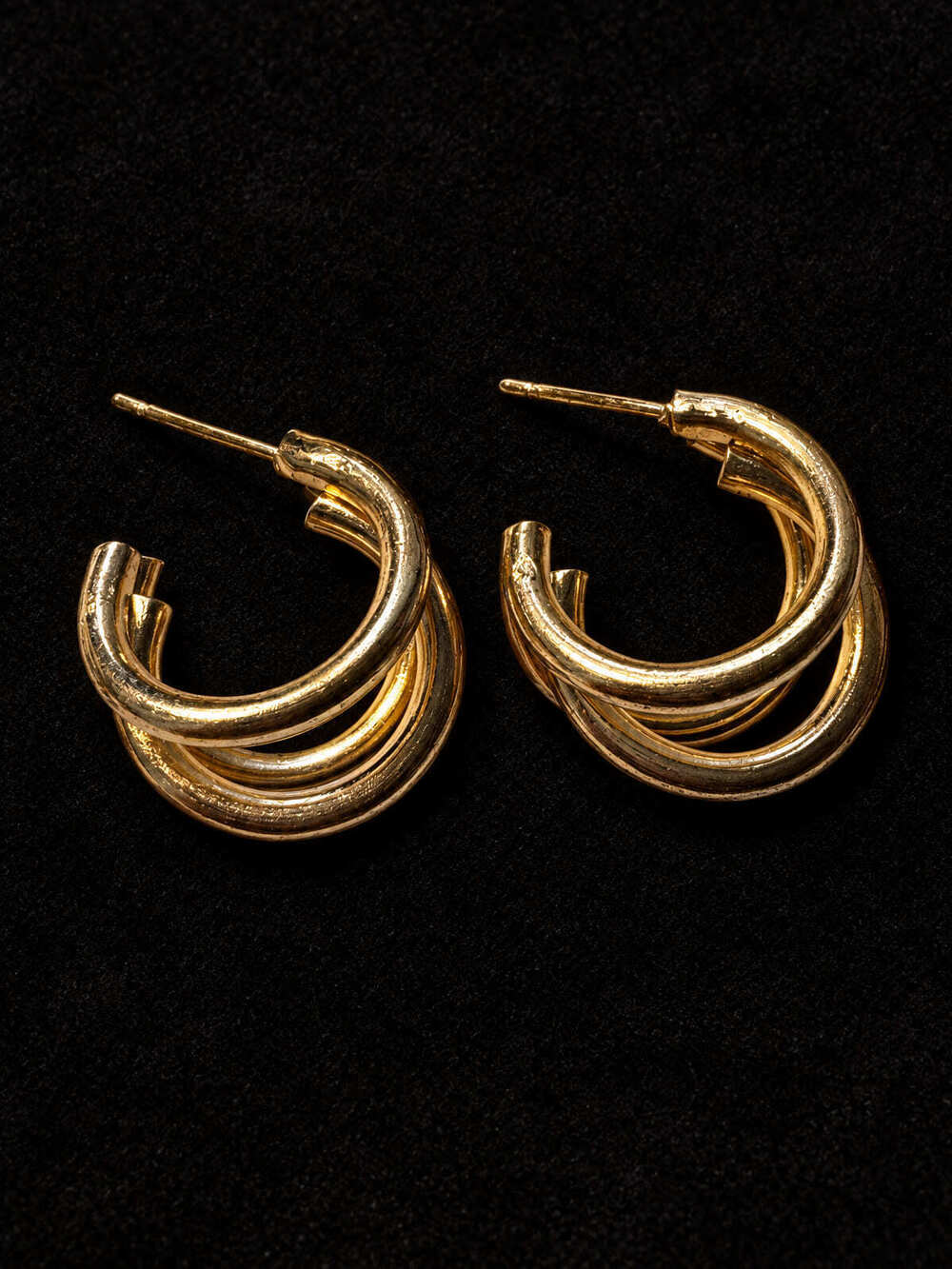 ⚜️ Triple-Band Hoop Earrings | Minimalist | Gold-Tone Post 💗